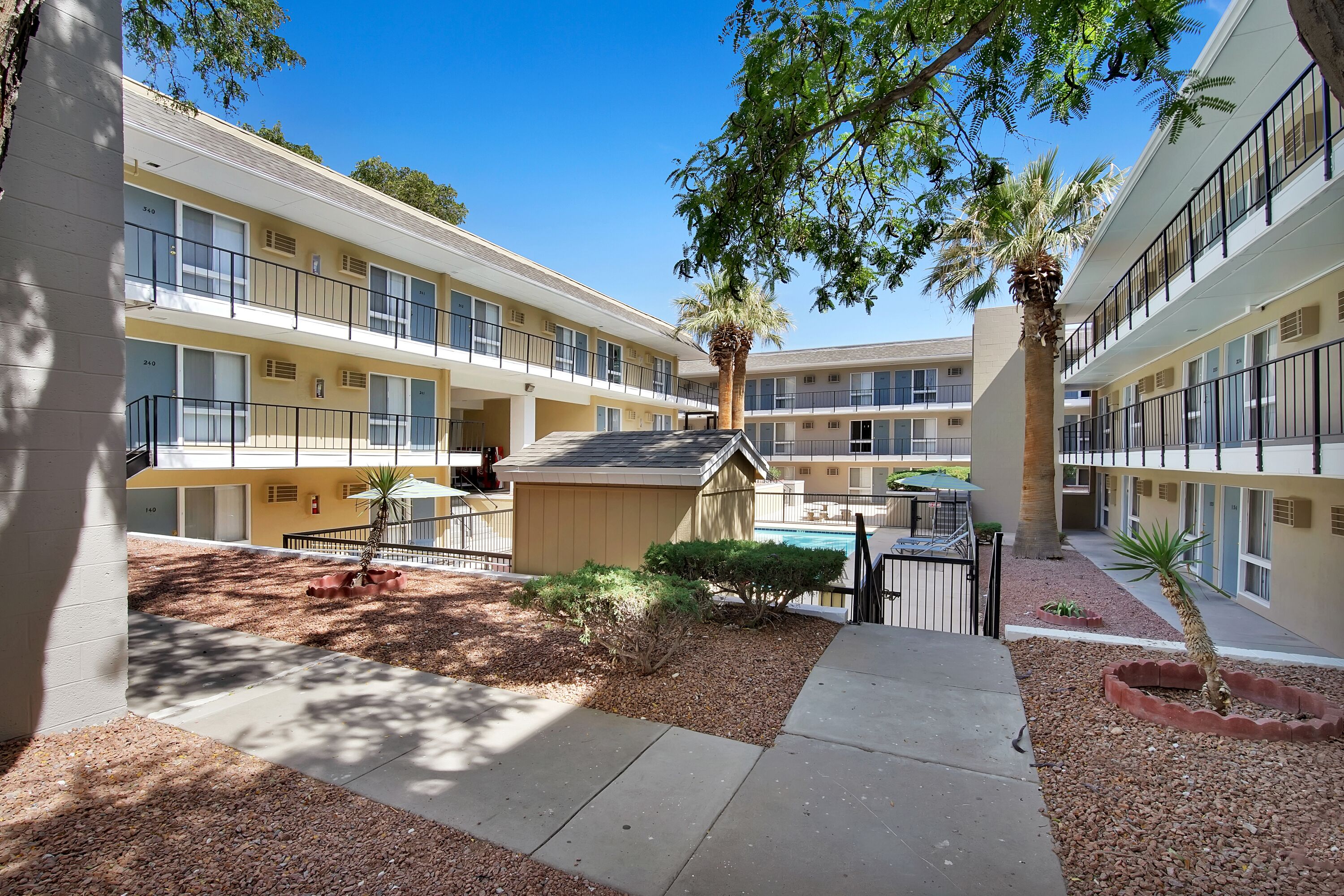 √ Warren Apartments El Paso